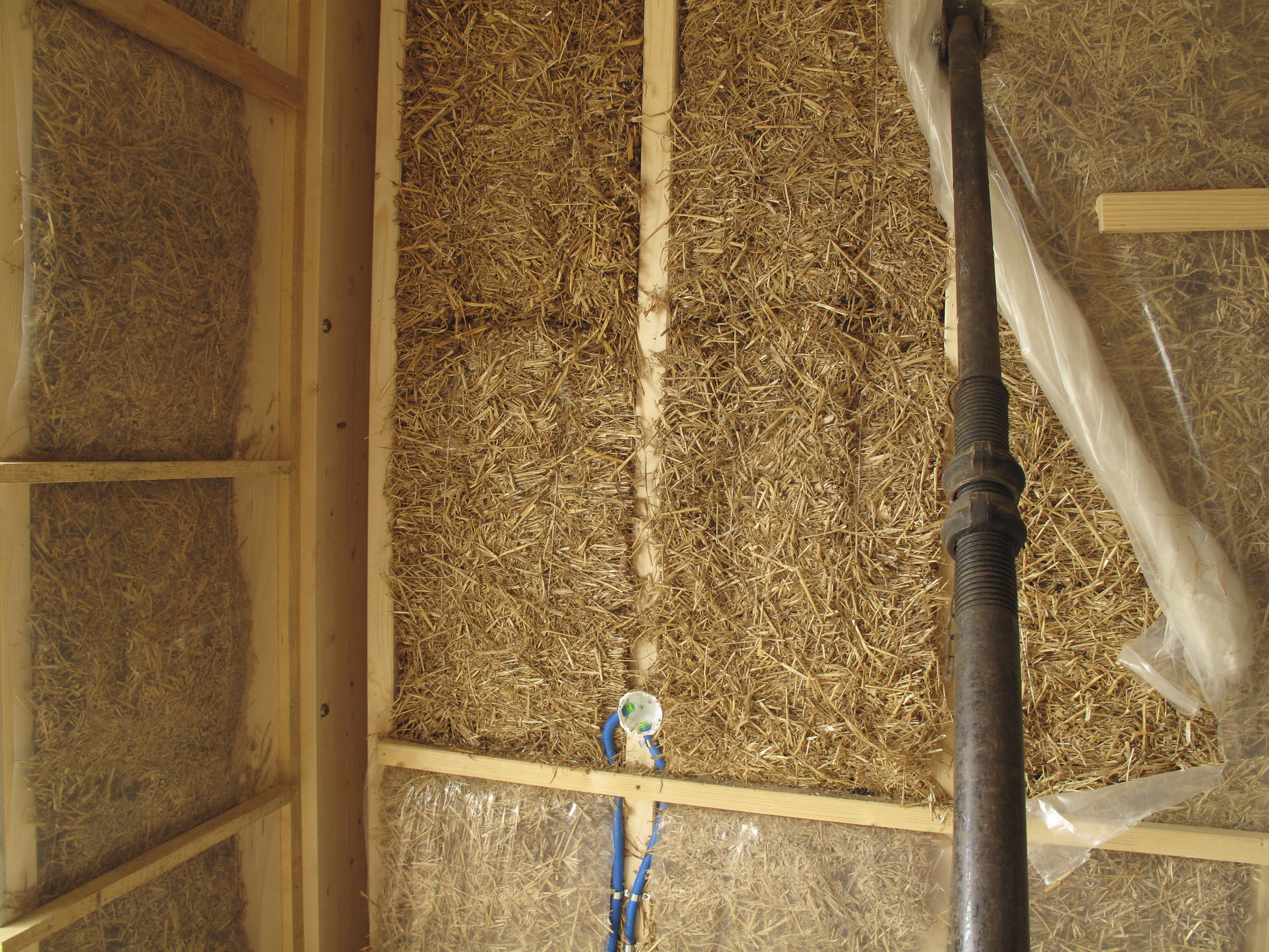 maison préfabriquée en paille : isolation et murs en paille