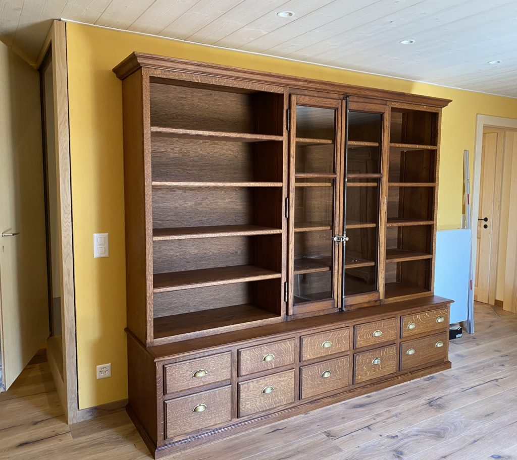 Rénovation : de la fenêtre en chêne à la bibliothèque – Travaux sur Bois Sàrl