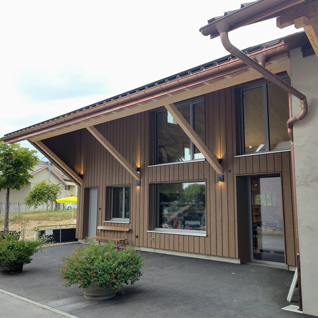 Bâtiment commercial en paille – atelier o